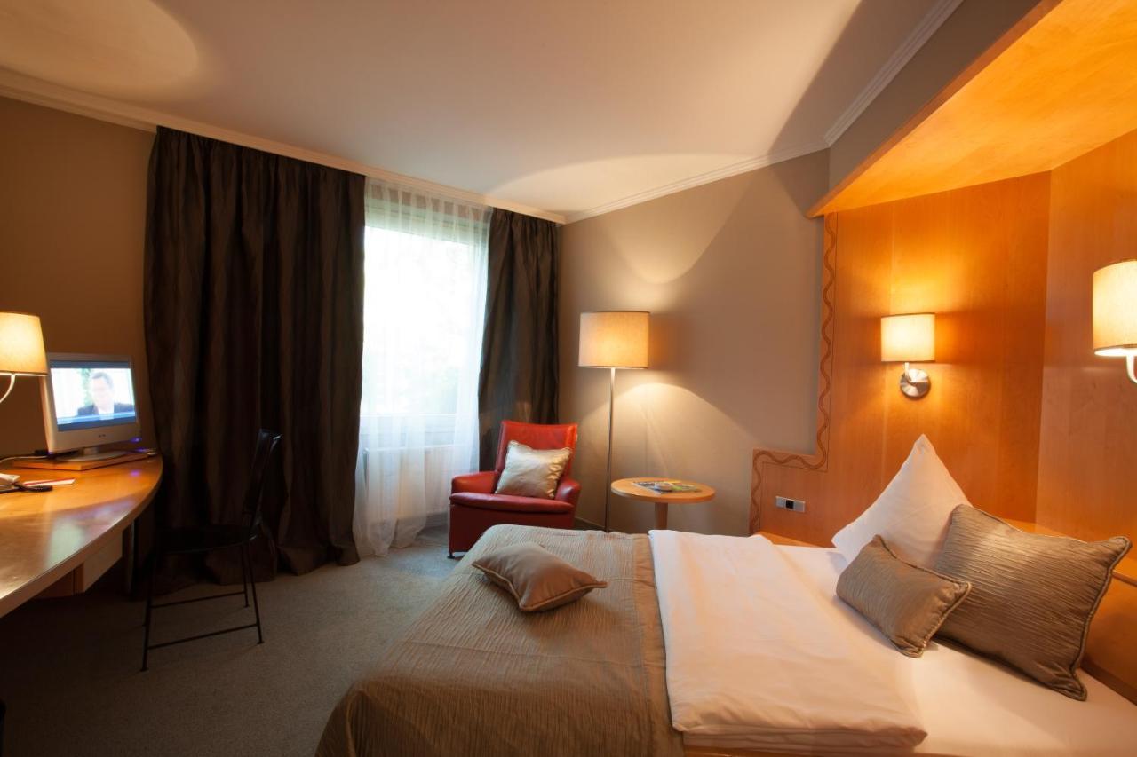 Hotel Gude Kassel Kültér fotó